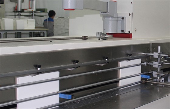 装订设备-胶装龙